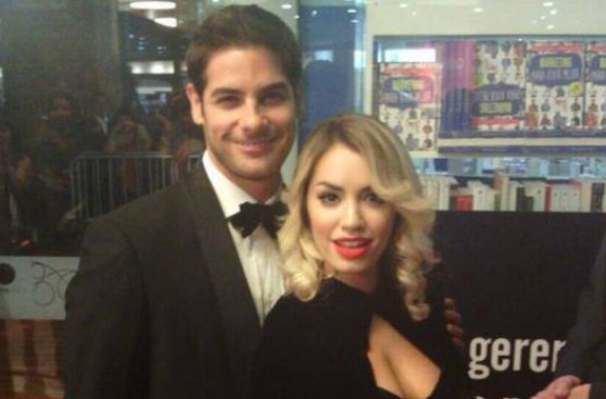 Lali Espósito fue ovacionada en avant premiere de "A los 40"
