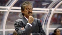 Ricardo La Volpe es despedido al ser acusado por acoso sexual