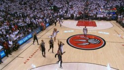 El tiro de tres puntos que levantó a todo un coliseo en la NBA