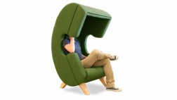 Ya no escapes para hablar por teléfono con la silla Firstcall