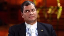 Correa fue interrumpido tres veces por una alarma de incendios