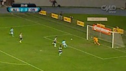 La estupenda atajada de George Forsyth en el Alianza-Cristal