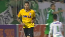 Paolo Guerrero anotó y Corinthians venció 1-0 a Chapecoense