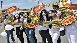 Cientos de personas marchan en contra de la violencia en Áncash