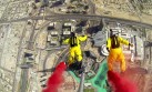 VIDEO: Dos hombres saltan desde el edificio más alto del mundo