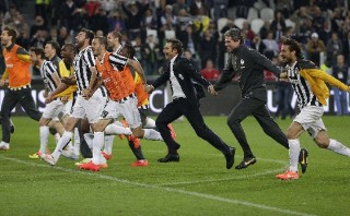 La Juventus celebró su título en la Serie A con triunfo