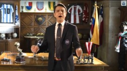 'Fan Trainer' Eugenio Derbez arengó a los hinchas peruanos