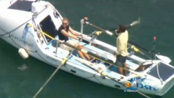 Llegaron de Marruecos a Miami en un bote a remo