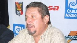 Aníbal Calle no descarta postular a la presidencia de la FPF
