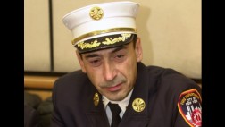 Lideró operaciones tras 11S y ahora es jefe de bomberos de NY