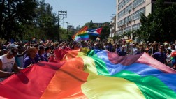 Hija de Raúl Castro encabezó marcha contra homofobia en Cuba