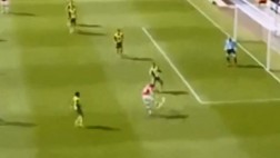 El golazo del Arsenal de volea en la última fecha en Inglaterra