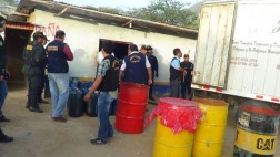 Incautan combustible y productos de contrabando del Ecuador