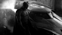 Ben Affleck posó por primera vez con el traje de Batman