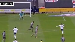 La paró de pecho, se llevó a uno y anotó golazo de volea