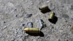 Sullana: invasores apuñalan y dejan grave a delincuente