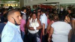 Venezuela: Llegada de leche en polvo desata intento de saqueo