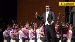 Juan Diego Flórez cantó con los niños de "Sinfonía por el Perú"
