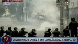 Cusco: universitarios se enfrentaron con piedras a la PNP
