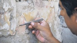 Arqueólogos hallan una pintura mural prehispánica en Pisco