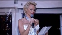 Pamela Anderson y su estremecedora confesión: "Fui violada"