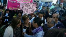 Villarán sobre encuesta: A veces estás arriba, otras te chancan