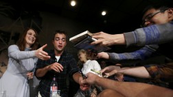 Robert Pattinson se sonrojó con preguntas sobre sexo en Cannes