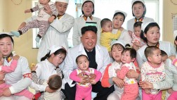 Kim Jong-un visita un hospital "porque no puede dormir"