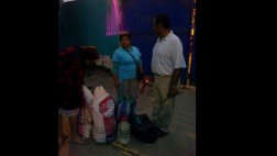 Quedan cinco personas al interior del ex mercado La Parada