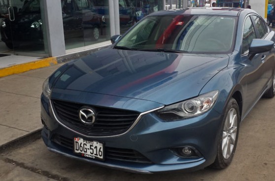 ¿Qué tan rendidor en consumo de combustible es el Mazda 6?