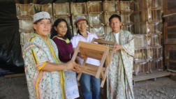 Comunidades nativas venden carpetas escolares al Estado