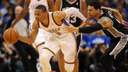 Con un genial Westbrook, los Thunder igualan serie a los Spurs
