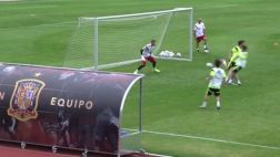 Fábregas anotó golazo de taco en entrenamiento de España