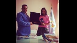 Alcalde del Callao regaló joya a modelo Larissa Riquelme