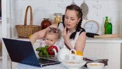 ¿Muy ocupada? 4 formas de balancear tu vida y la de tus hijos