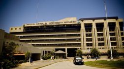 Colegio de obstetras informa sobre relación obstetrices - INEN