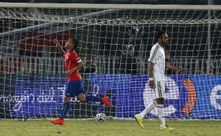 Chile remontó a Egipto y venció 3-2 con doblete de Vargas