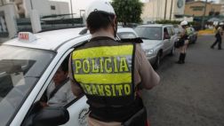 Editorial: La municipalidad, los taxis y el eterno desorden