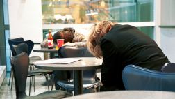¿Cómo se puede vencer el jet lag?
