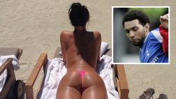Futbolista inglés publicó foto de su mujer en 'topless'