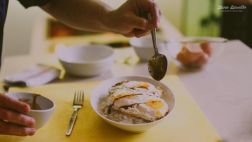 Gastón Acurio prepara su plato favorito: arroz con huevo