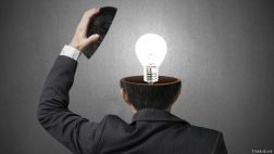 Por qué no conviene ser demasiado 'inteligente' en el trabajo