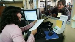 Multarán a funcionarios que establezcan trabas burocráticas