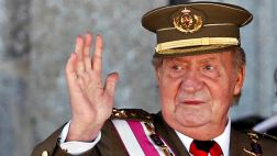 España: Juan Carlos ya habla de pedirle permiso al rey Felipe