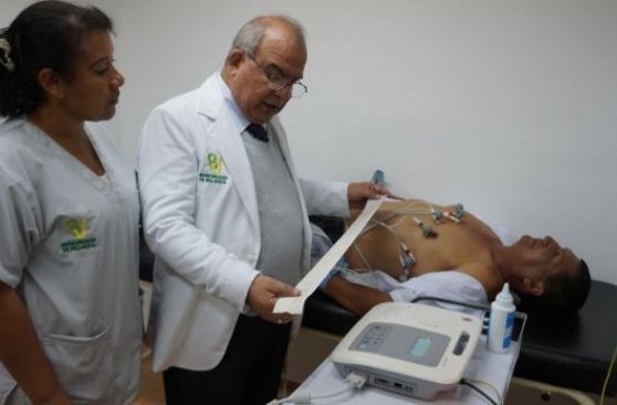 Clínica móvil atenderá a usuarios con problemas cardiacos