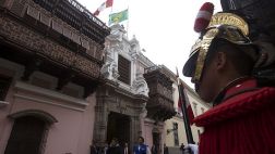 Evalúan proyecto que pasaría al retiro a más de 70 diplomáticos