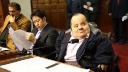 Comisión de Ética analizará denuncia de estafa contra Vacchelli