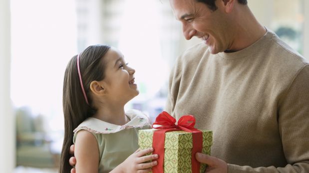 Día del Padre: ¿Cómo escoger el regalo perfecto para papá?