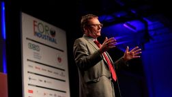 "Crecimiento del Perú no será sostenible si no se diversifica"