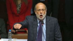 Daniel Abugattás presentó denuncia contra mineros informales